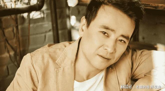 恩愛十幾年難抵殘酷現(xiàn)實(shí)？羅鋼娶小23歲郝蕾年齡差原來不算坎(圖2)