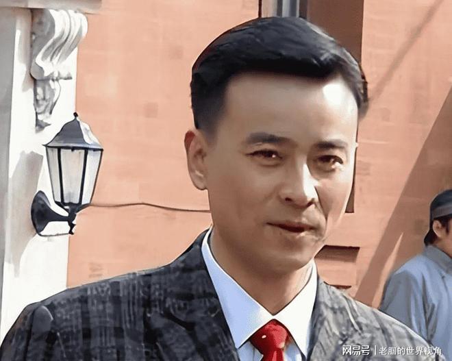 恩愛十幾年難抵殘酷現(xiàn)實(shí)？羅鋼娶小23歲郝蕾年齡差原來不算坎(圖11)